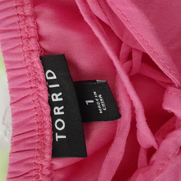 Torrid Babydoll Challis Lace up High low top - Picture 4 of 6